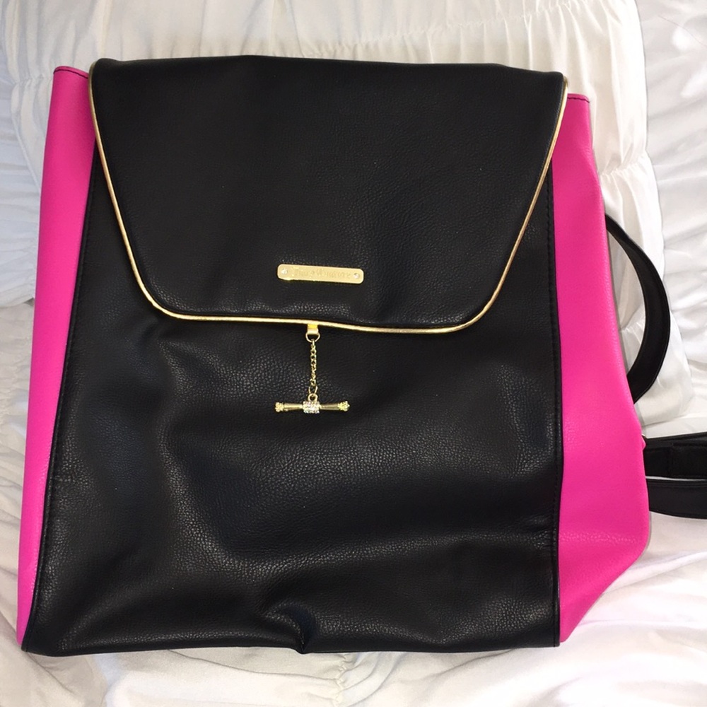 BRAND NEW JUICY COUTURE BACKPACK💖